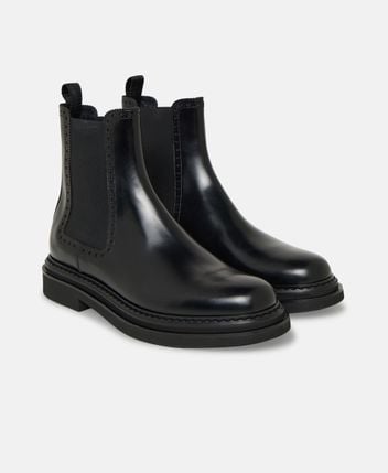 Chelsea boots