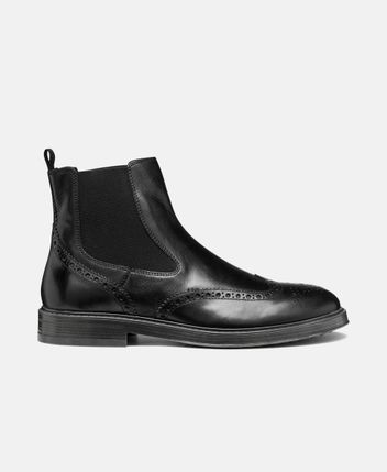 Chelsea boots Henreys