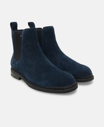 Chelsea boots