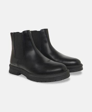 Chelsea boots