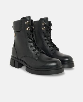 Biker boots