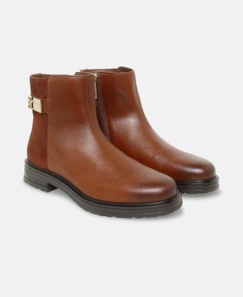 Chelsea boots