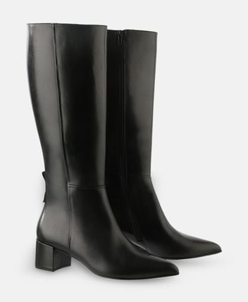Over-the-knee boots Journey