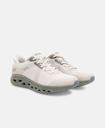 Sneakers Grounded