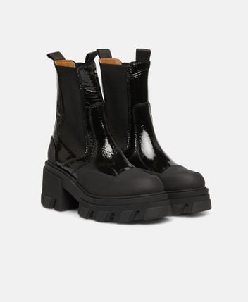 Chelsea boots