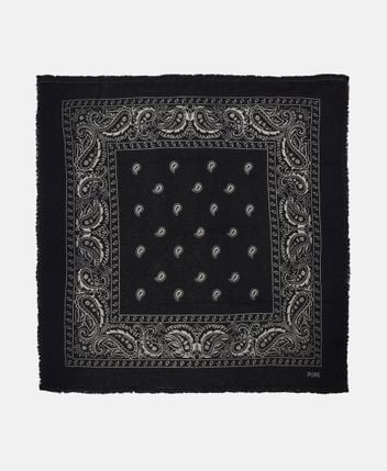 Cashmere square scarf