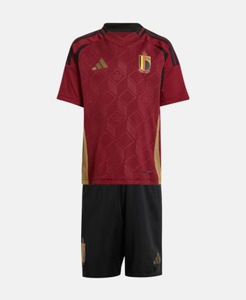 T-shirt and shorts set