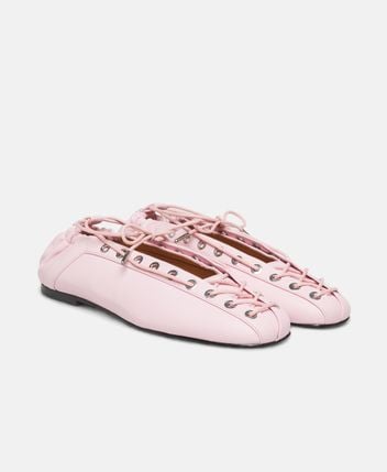 Ballerina flat with straps