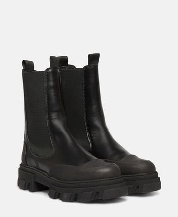 Chelsea boots
