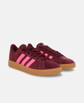 Sports shoes Grand Court Base