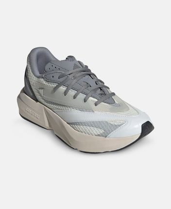 Sports shoes LightBlaze