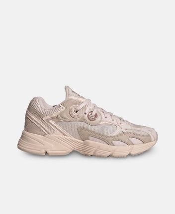 Sneakers Astir