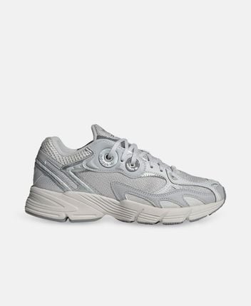 Sneakers Adidas astir