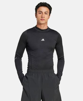 Long-sleeved top
