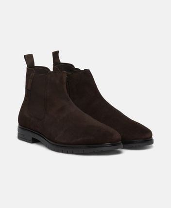 Chelsea boots