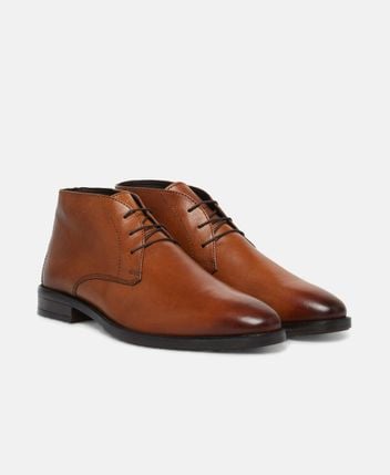 Desert boots