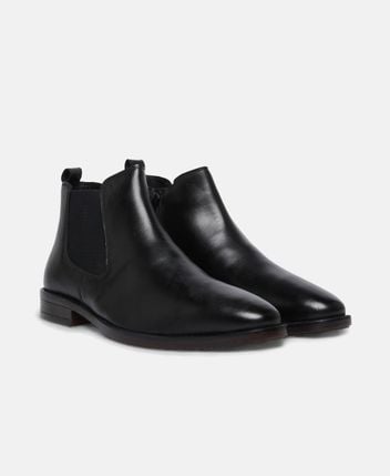 Chelsea boots