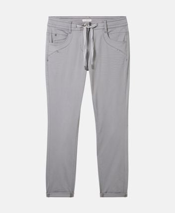 Cropped trousers