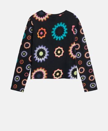 Long-sleeved top