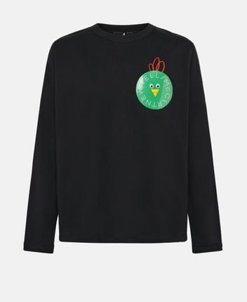 Long-sleeved top