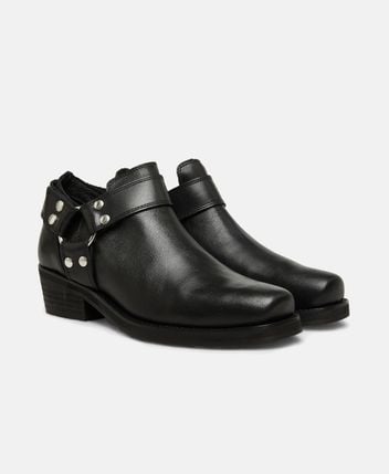 Ankle boots