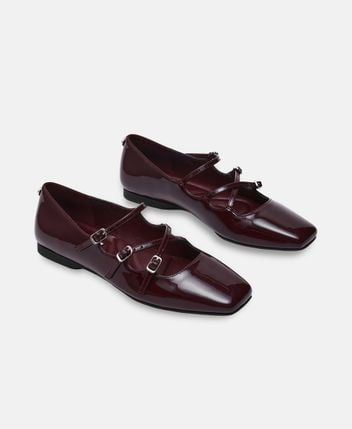 Ballerina flat with straps