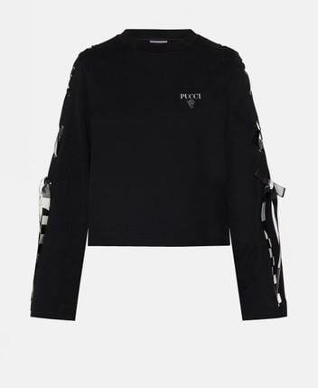 Long-sleeved top