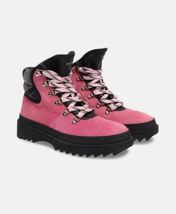 Lace-up ankle boot