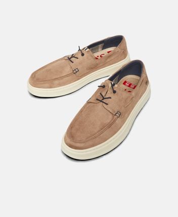 Boat shoes