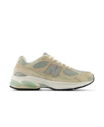 Sneakers 2010