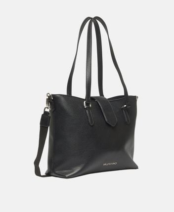 Shopper Sarah Mir
