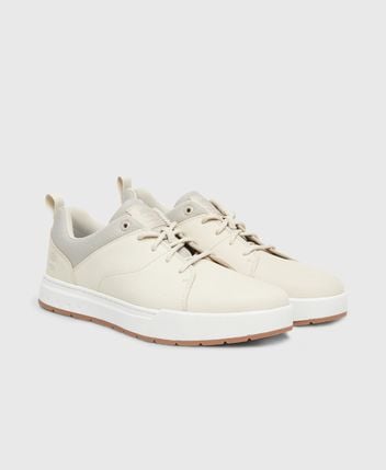 Sneakers Maple Grove