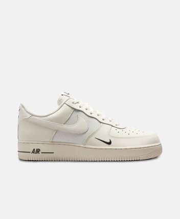 Sneakers Air Force 1 '07 LV8
