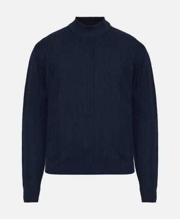 Wool pullover