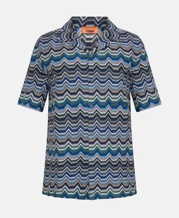 Short-sleeved shirt