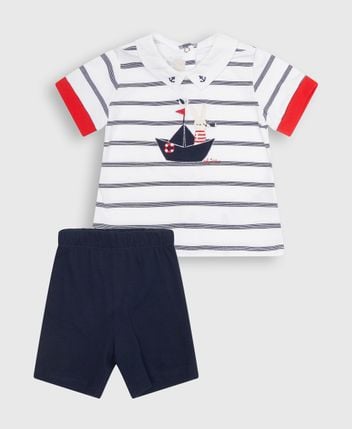 T-shirt and shorts set