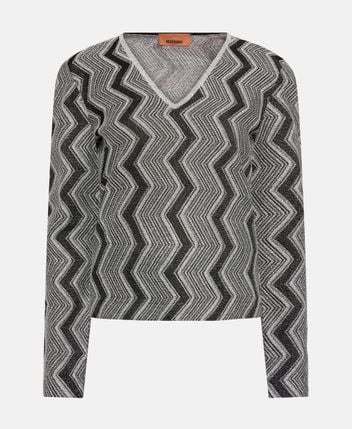 Long-sleeved jumper