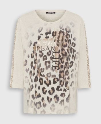 Long-sleeved top