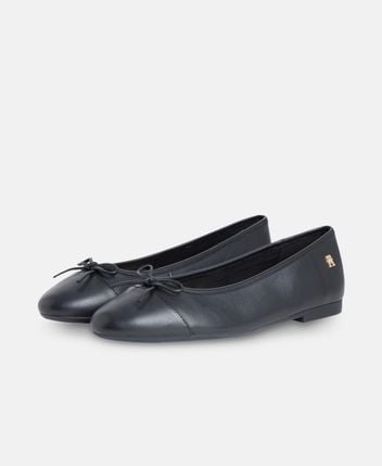 Ballet flats