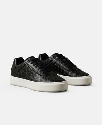 Platform sneakers