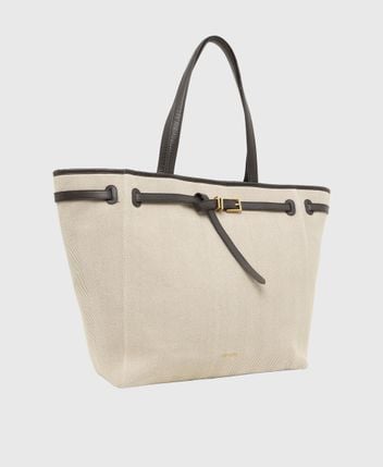 Shopper Tafanie