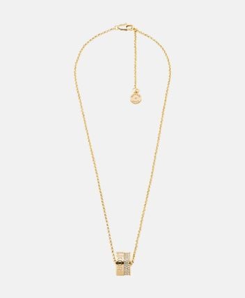 Necklace with pendant