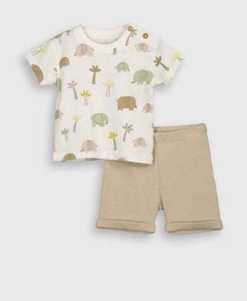 T-shirt and shorts set