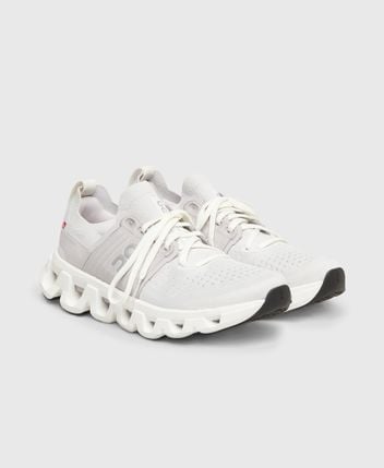 Running shoes Cloudswift 4