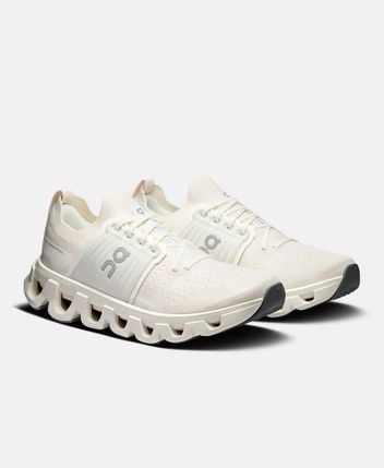 Running shoes Cloudswift 4