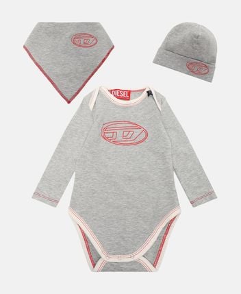 Romper, bib & beanie set Kyavu