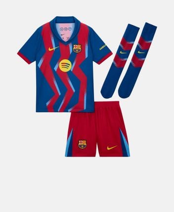 Jersey, shorts and sock set