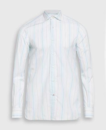 Long-sleeved shirt