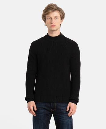 Wool-blend pullover