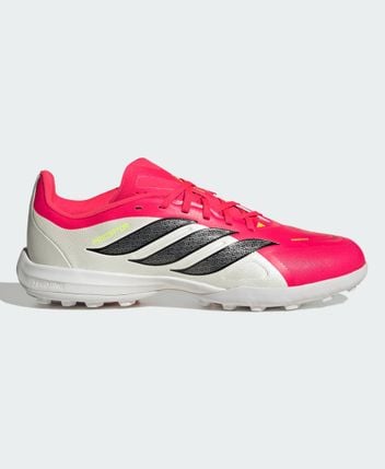 Football boots P3